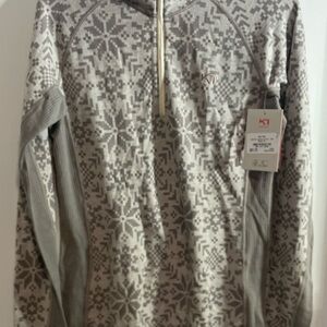 Kari Traa Gray and White Zip Up Men's Sweater